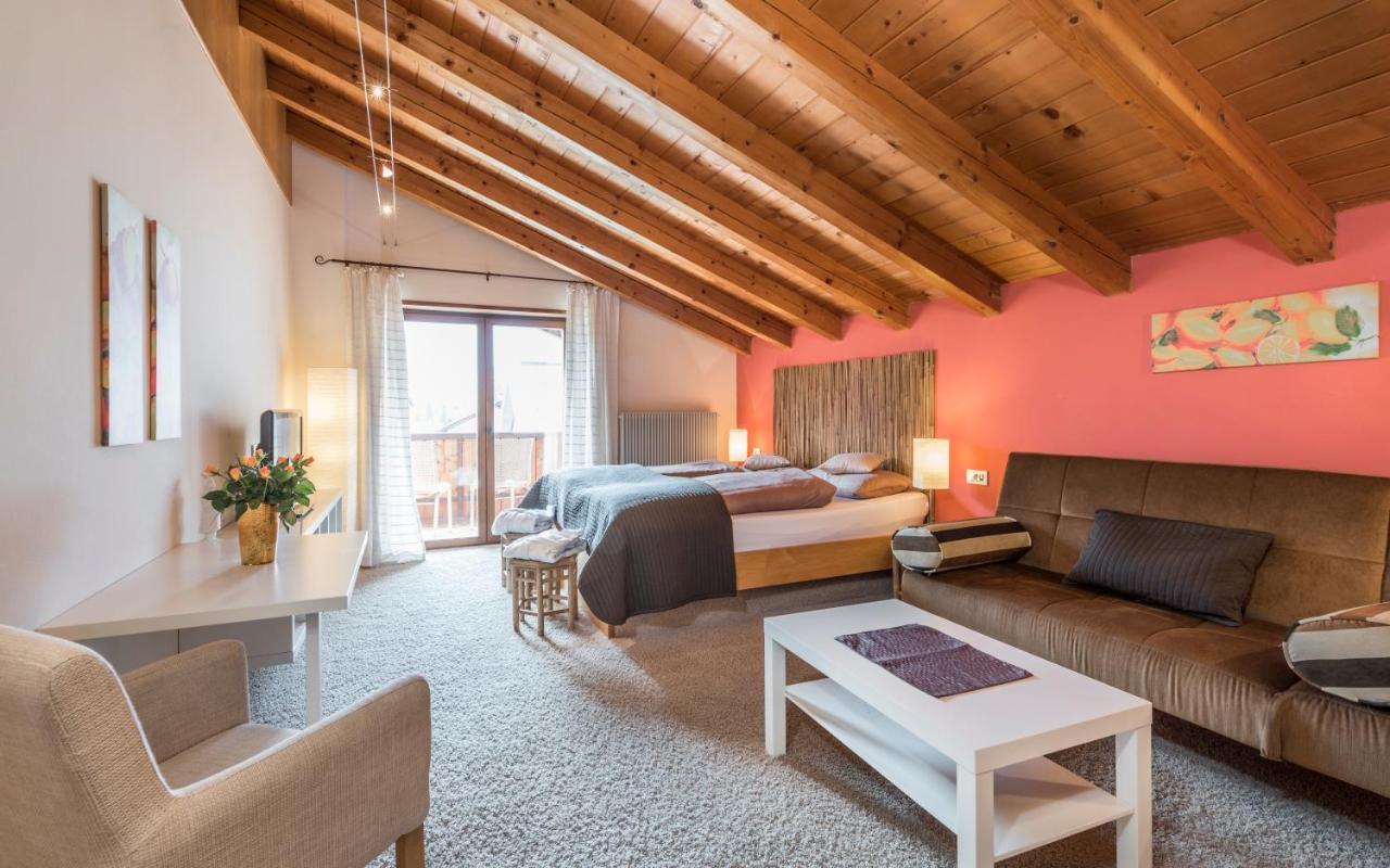Hotel Bamboo Haupthaus Coldrano Bagian luar foto