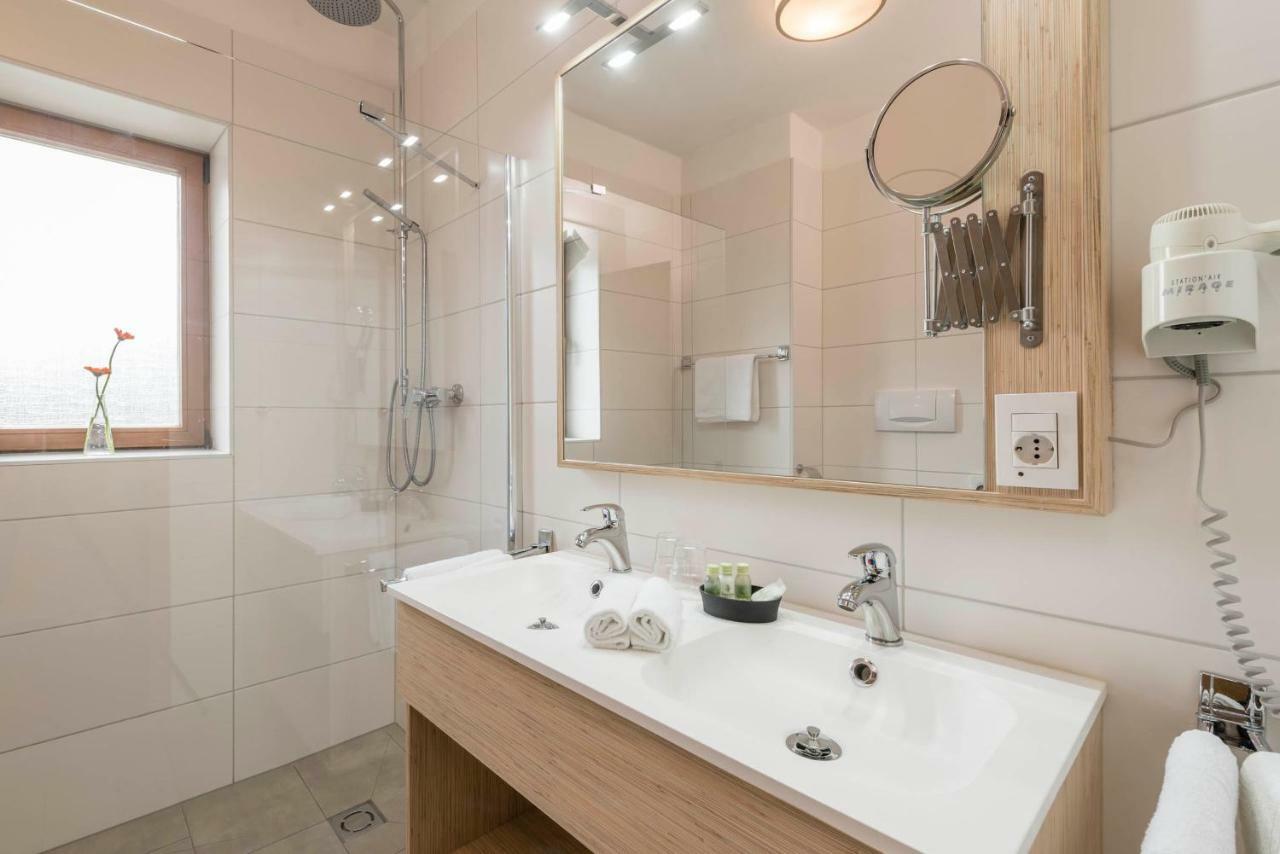 Hotel Bamboo Haupthaus Coldrano Bagian luar foto