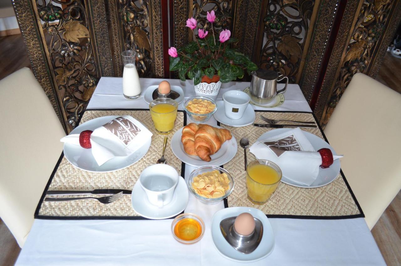 Hotel Bamboo Haupthaus Coldrano Bagian luar foto